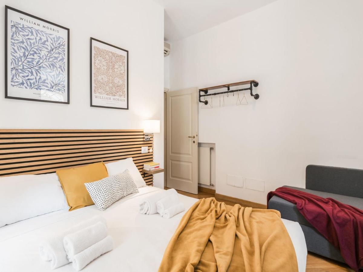 The Best Rent - Spacious Three-Bedroom Apartment Near The Colosseum Roma Exterior foto